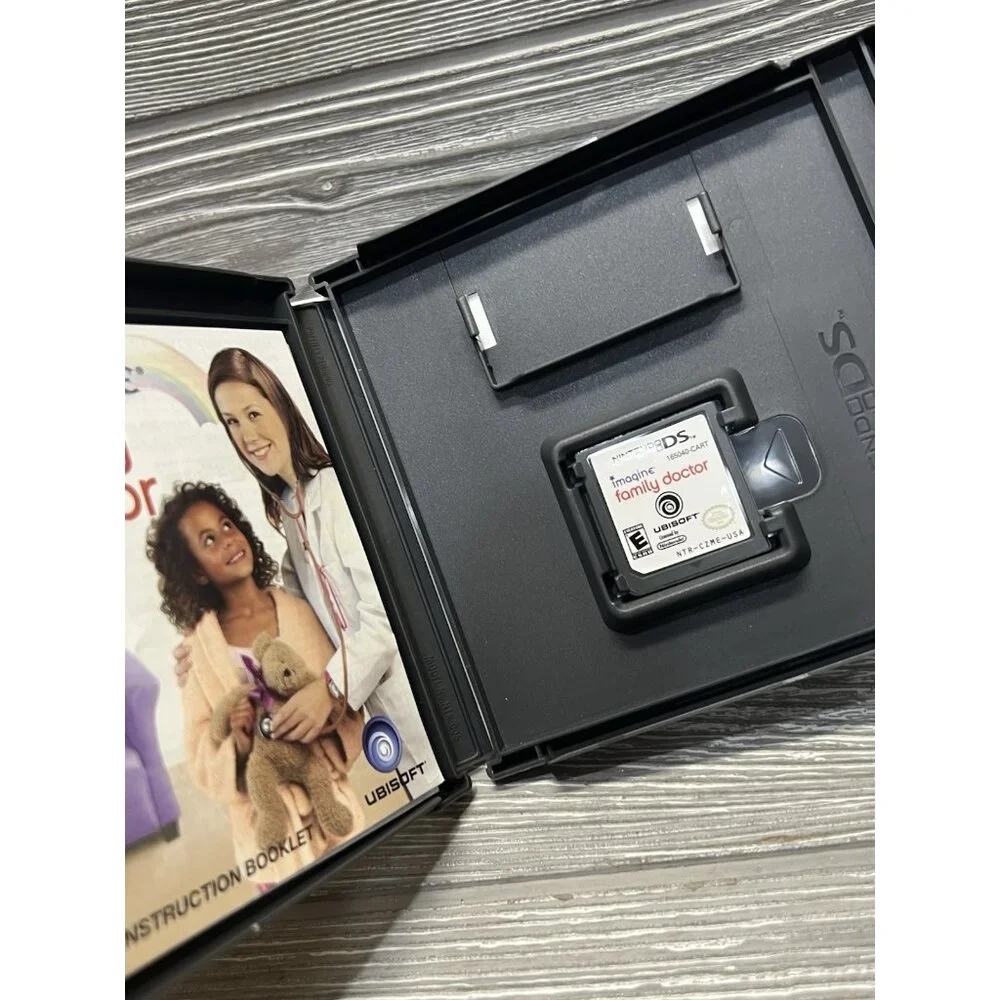 Imagine Family Doctor Nintendo DS Game Ubisoft 2009 Works Complete